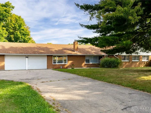 1087 Old Springfield Rd, Vandalia, OH 45377