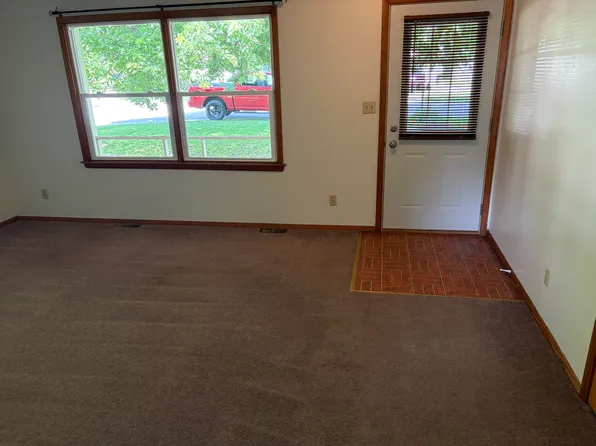 5 Glendale Dr #A, Homer, IL 61849