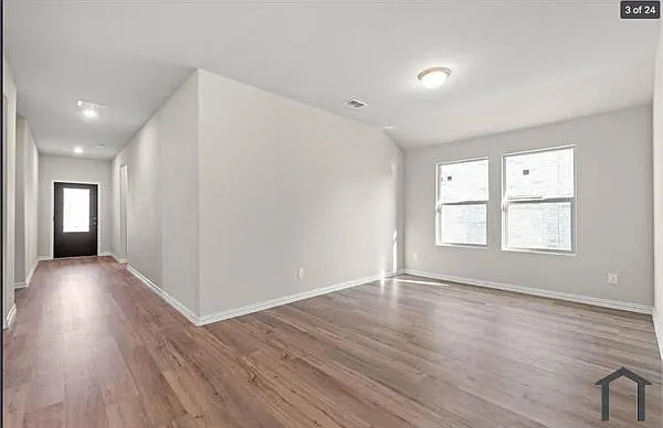 523 Rock Creek Dr — Photo 6