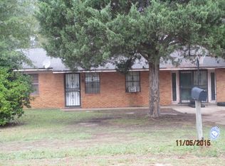 1205 Lee Ave, Crystal Springs, MS 39059