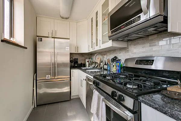 Rented by Compass | media 11