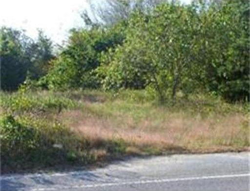 2nd image of 563 Route 6a