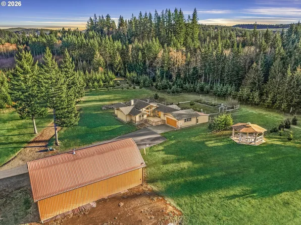 52135 E Terra Fern Dr, Sandy, OR 97055