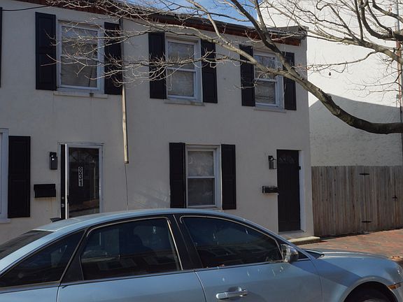 4th image of 833 N Madison St
