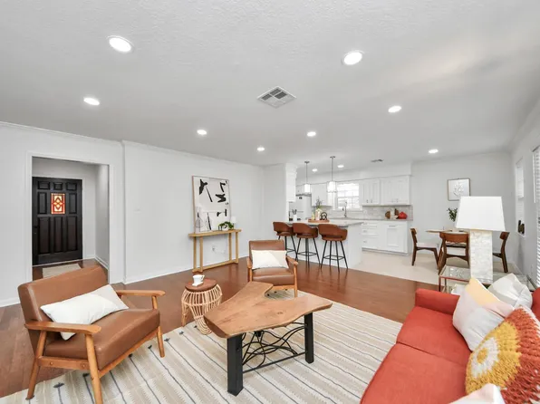9606 Rockhurst Dr, Houston, TX 77080