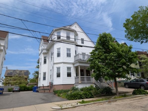 228 Pleasant St #1