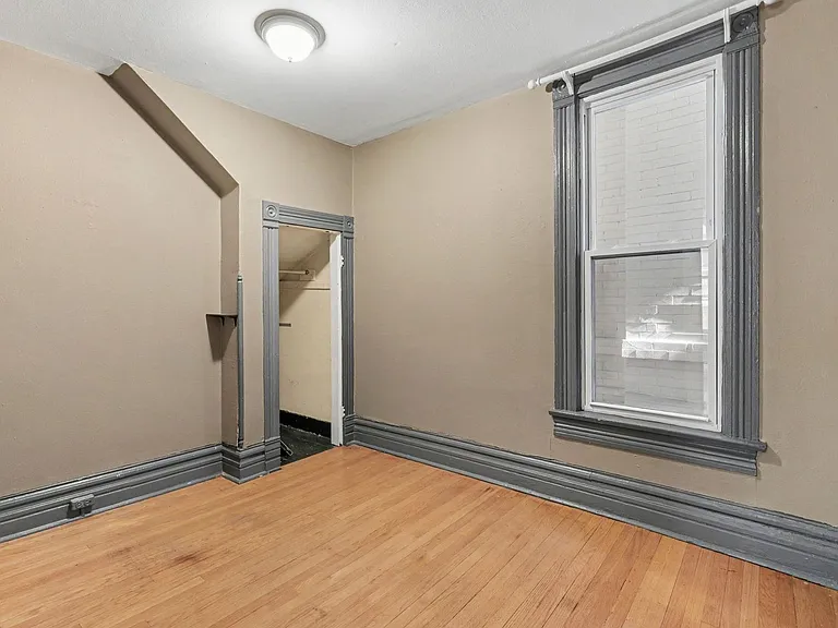 46 S Lincoln St — Photo 9