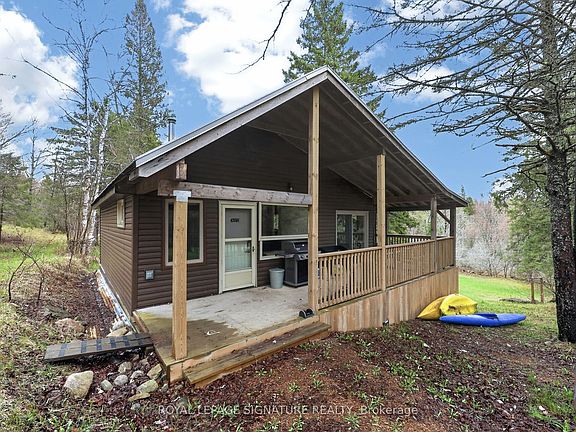 4th image of 1223 Long Lake Rd