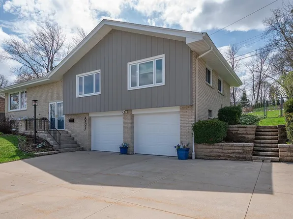 657 Brandt COURT, Pewaukee, WI 53072