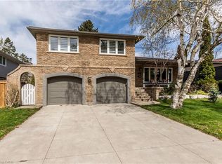 4463 Hawthorne Dr, Burlington, ON L7L1G7