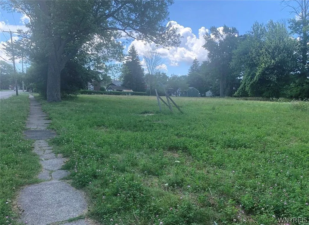 Payne Ave photo 1