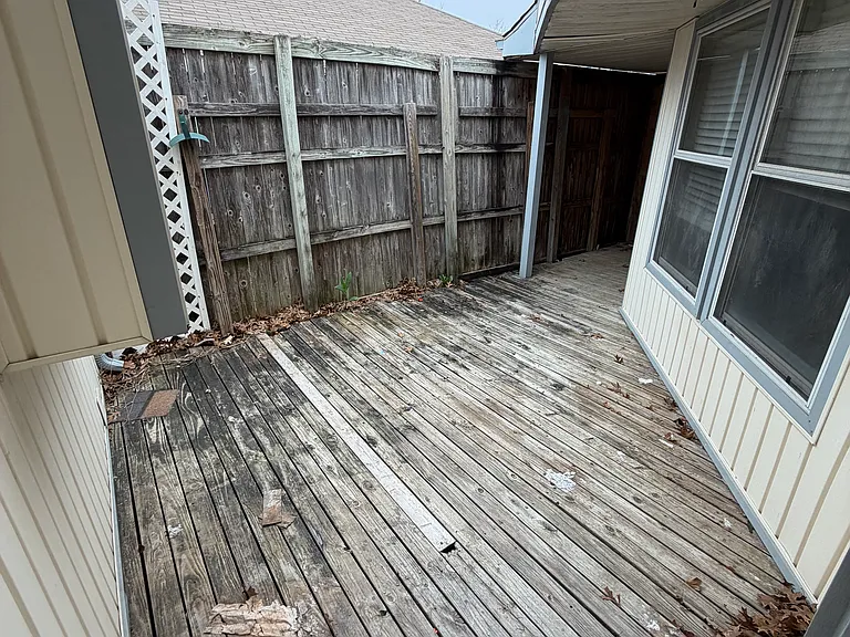 1519 Windmill Ln — Photo 10