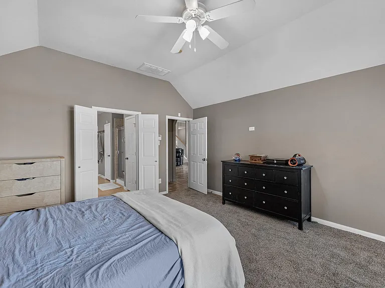 2519 Fair Oak St — Photo 25