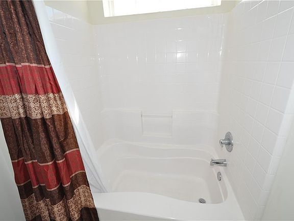 5th image of 1303 Teton Cir