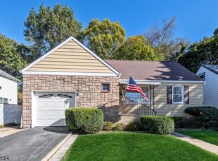 118 Orchard Pl, Maywood, NJ 07607