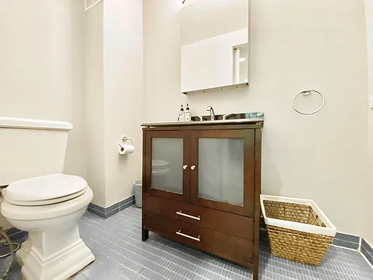 Rented by Voro NYC | media 24