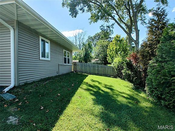 3rd image of 263 E Skyline Dr