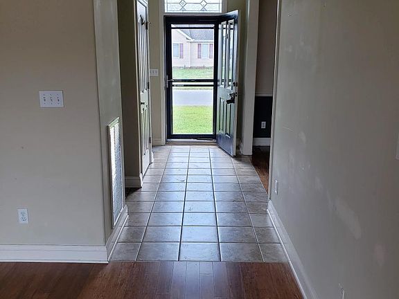 2nd image of 34798 Sandyfield Dr