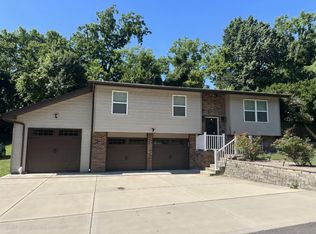 1245 New Towne Rd, Arnold, MO 63010