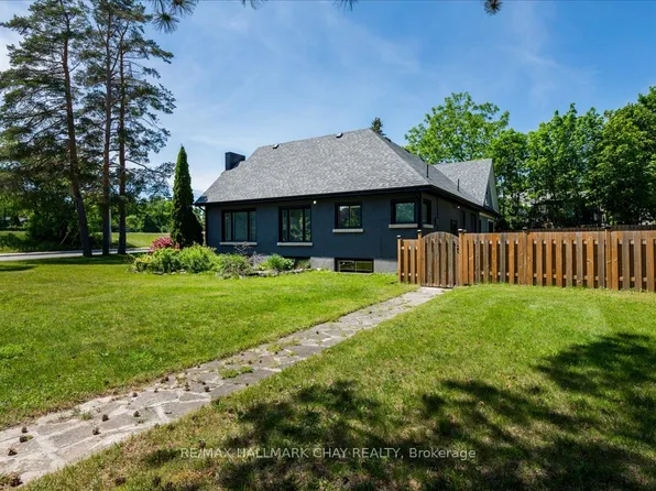 69 Rodney St, Barrie, ON L4M 4B8