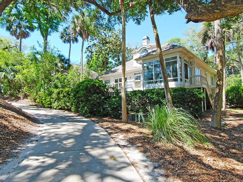 1st image of 2885 Hidden Oak Dr