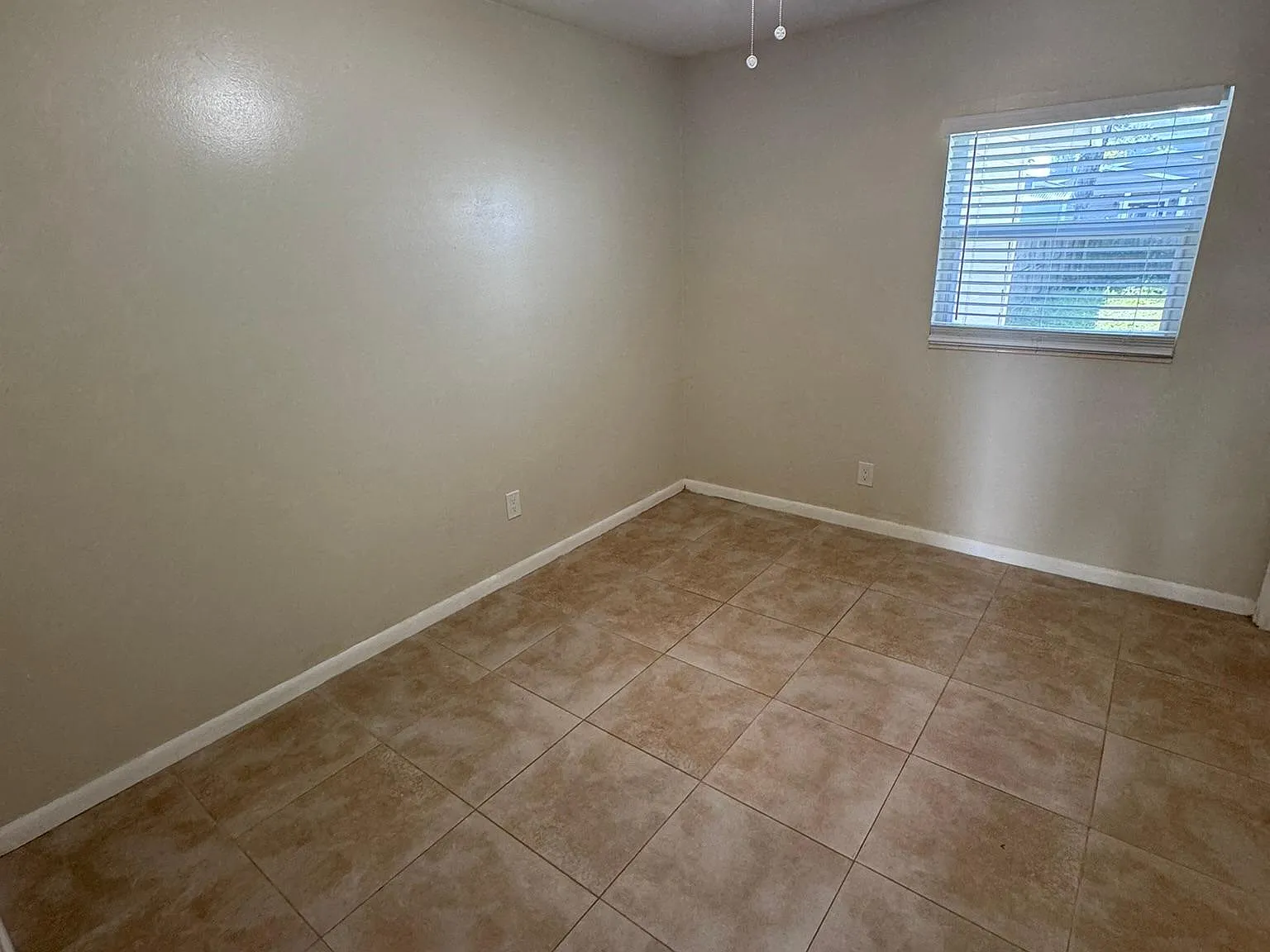 2 bed, 650 sqft, $1,595 — Photo 4