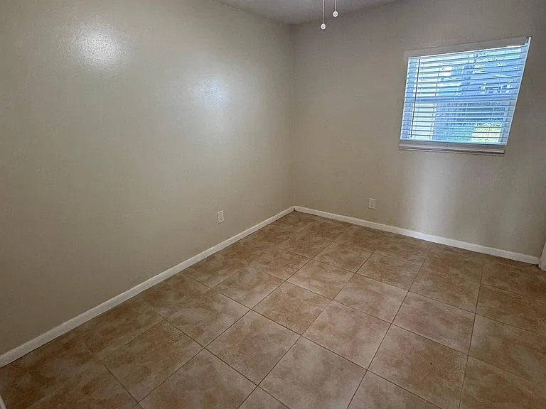 412 W Frances Ave #2 — Photo 4