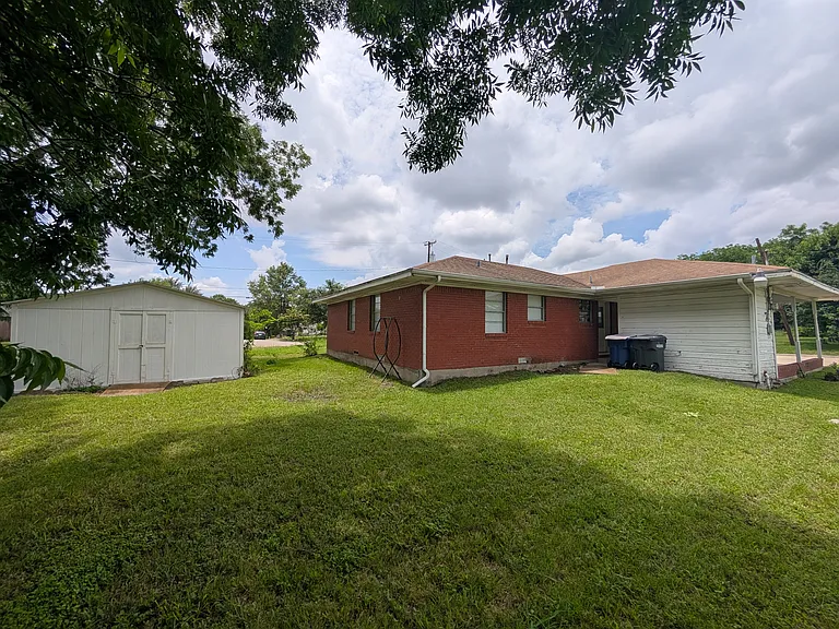804 Canal St — Photo 13