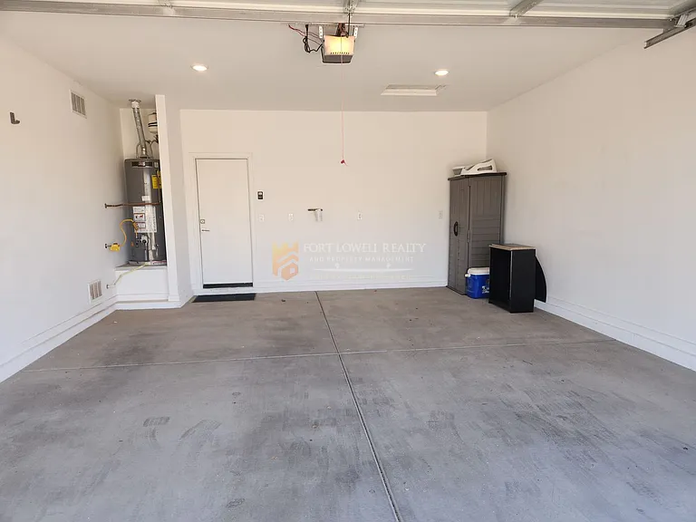 4208 S 68th Dr — Photo 18