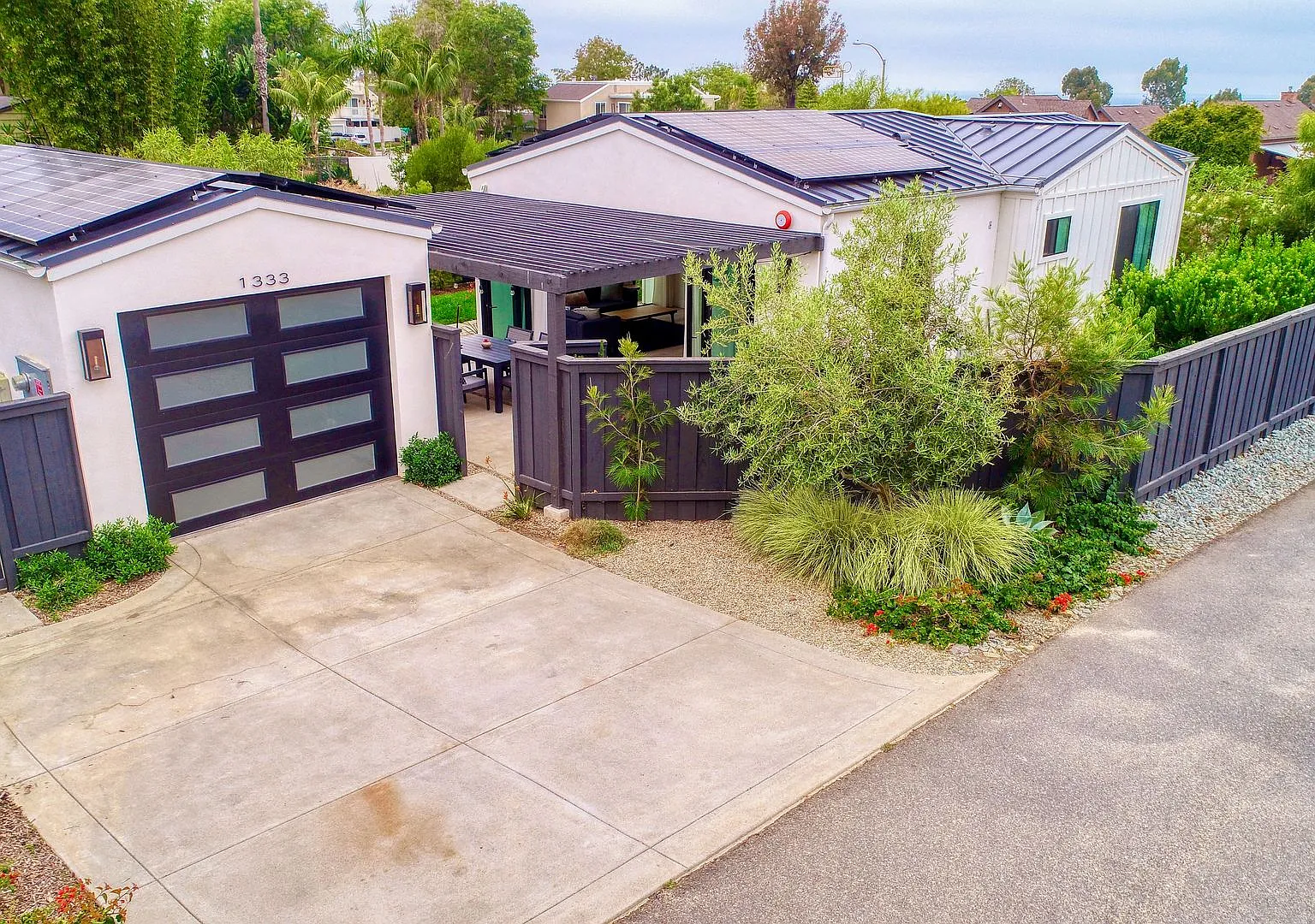 Modern Encinitas Retreat | Furnished | 6-Month Lease | Utilities Included — Photo 3