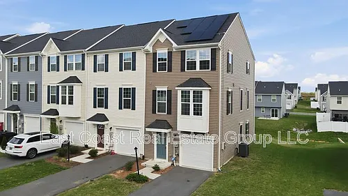 105 Dripping Spring Dr Photo 1