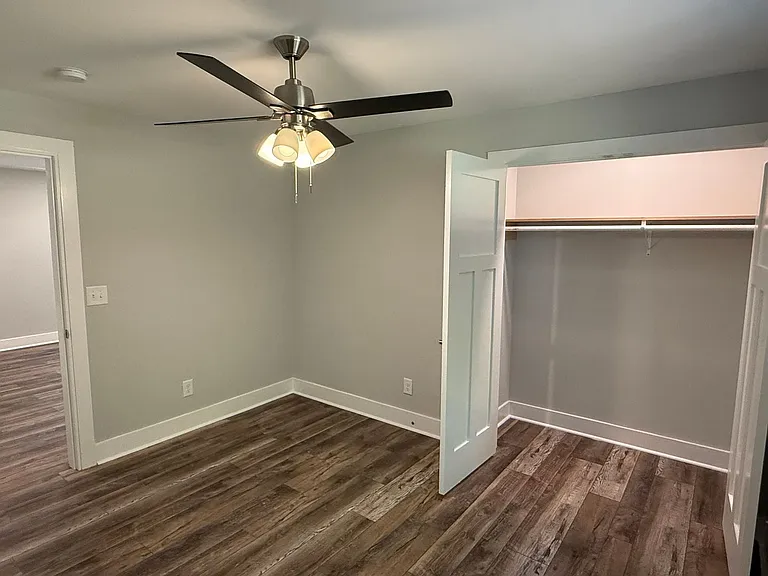 200 Sherwood Dr — Photo 18