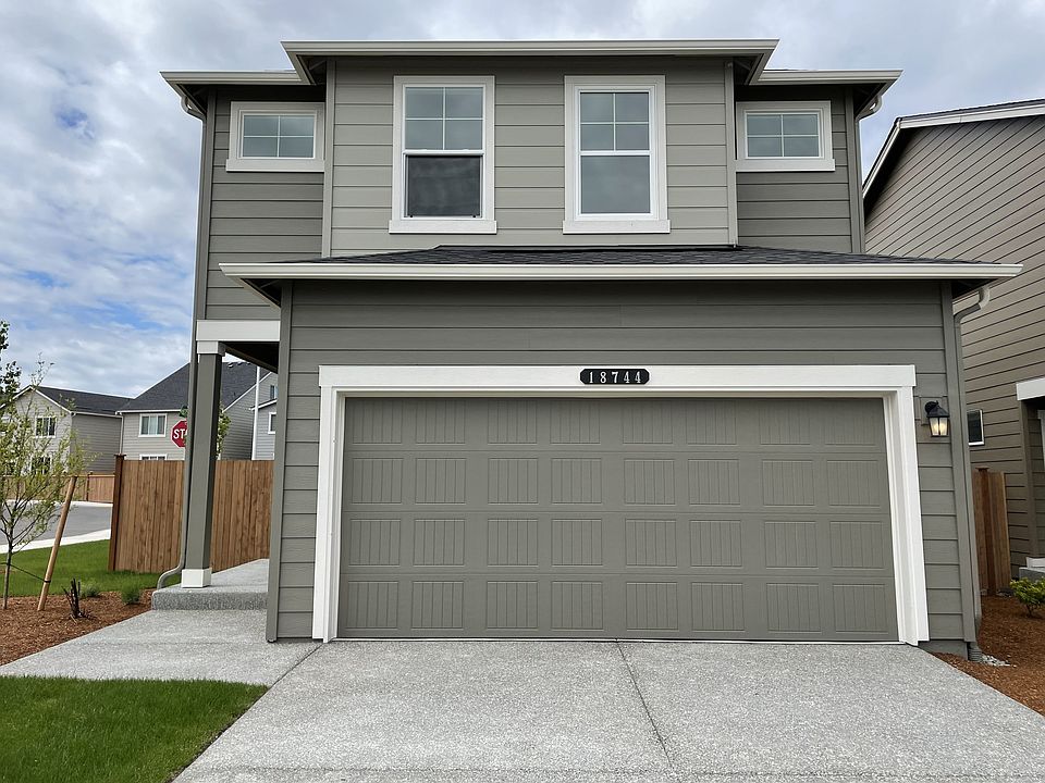 1st image of 18744 110th Ave E