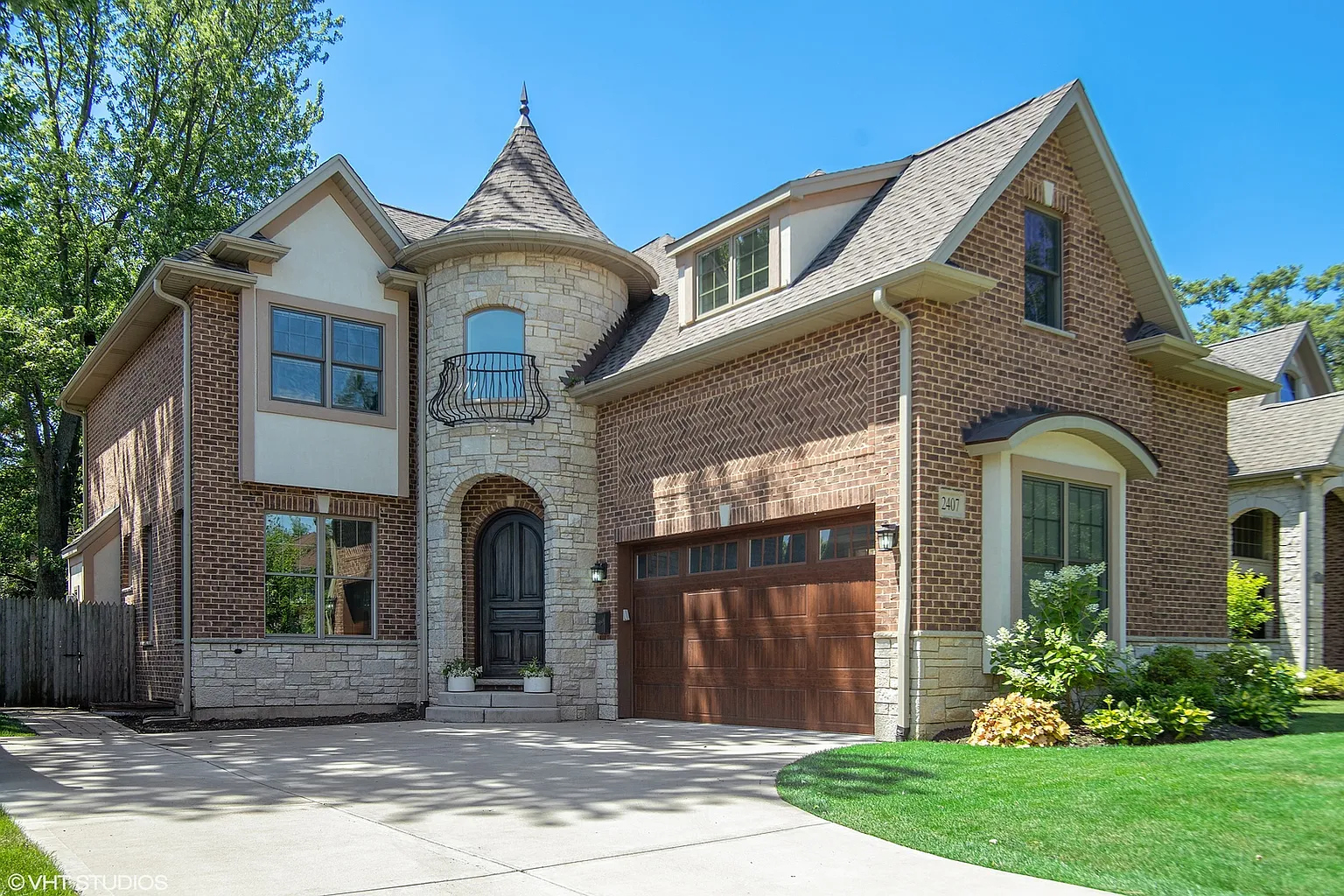 2407 Illinois Rd photo 1