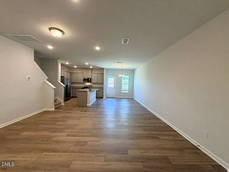5024 Reader Way — Photo 3