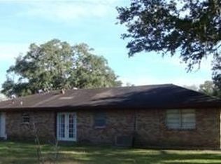 272 County Road 605, Angleton, TX 77515