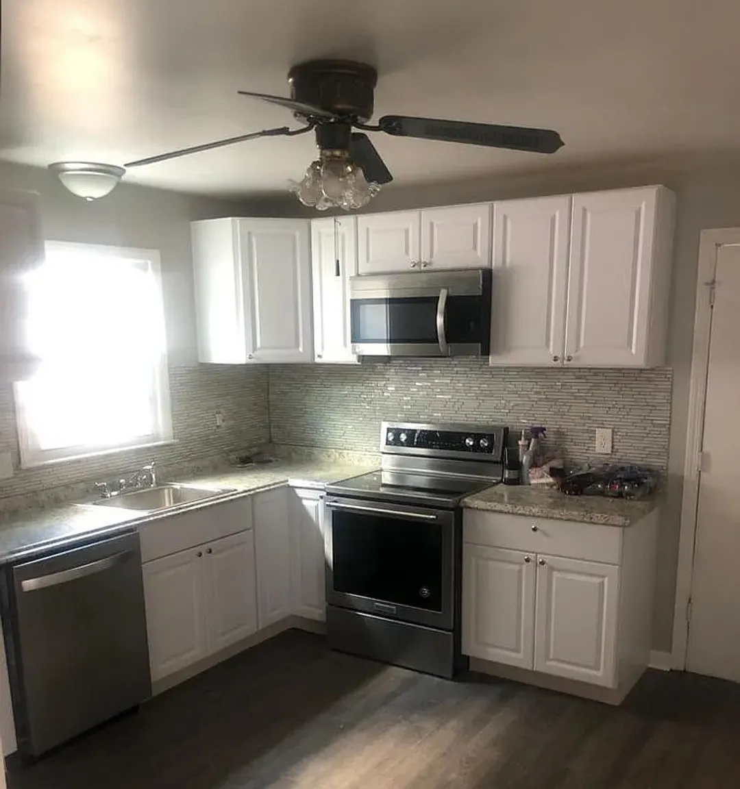 2 bed, 1200 sqft, $2,200 — Photo 1