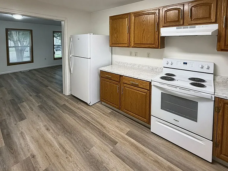 523 W Mulberry St — Photo 7