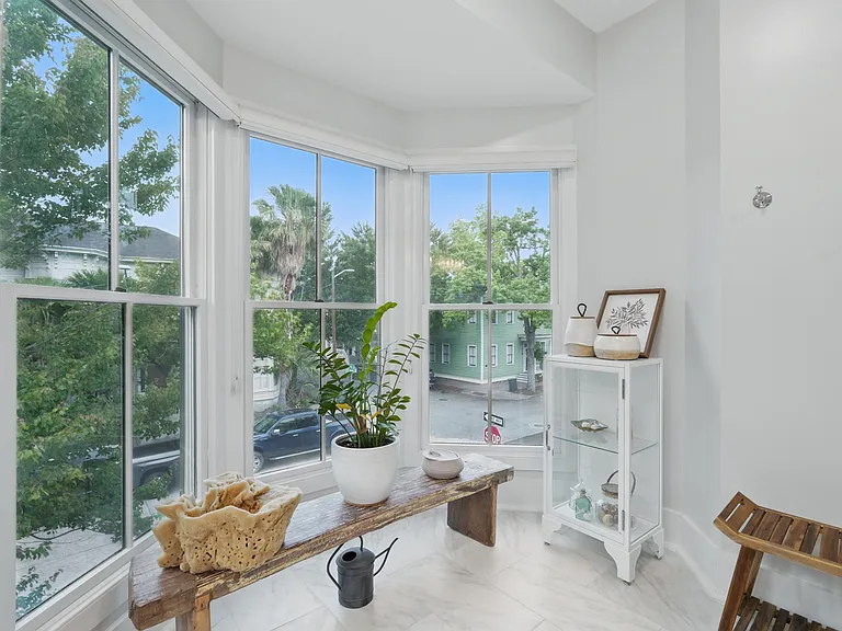221 E Park Ave — Photo 37