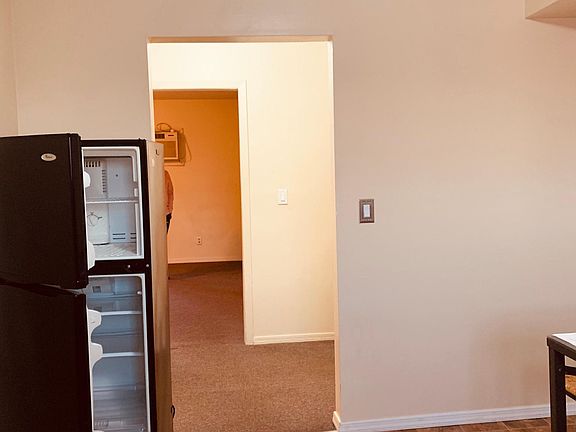 5th image of 989 Forest Ave Floor 2