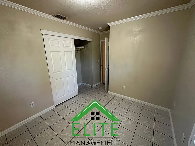 2617 Millcreek Dr — Photo 10
