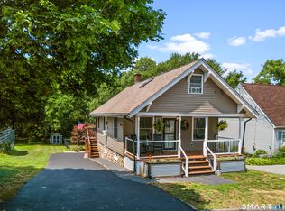 17 James Ave, Waterford, CT 06385