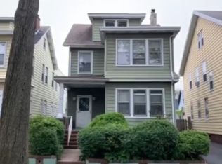 512 S Clinton St, East Orange, NJ 07018