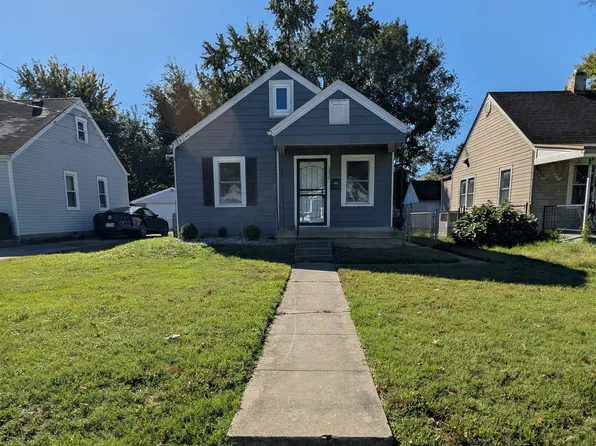 1030 Berry Blvd, Louisville, KY 40215