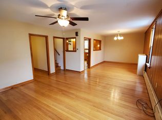 5 Meadow St, New York Mills, NY 13417
