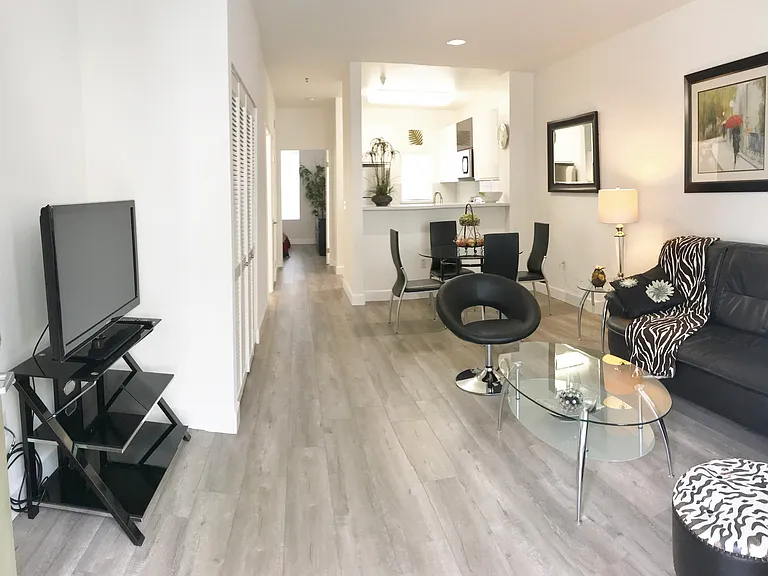 Montage Apartments — Photo 45