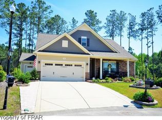 56 Glen Bend Ct, Spring Lake, NC 28390