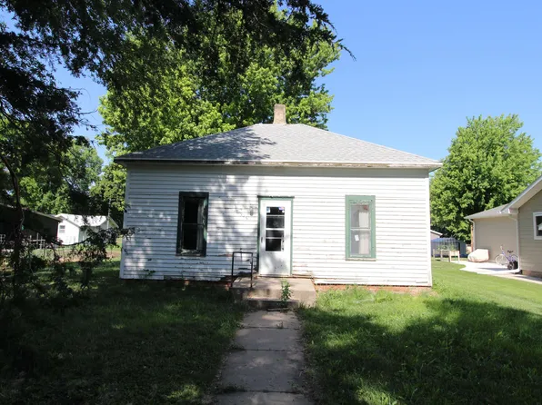 505 Marshfield Ave, Bertrand, NE 68927