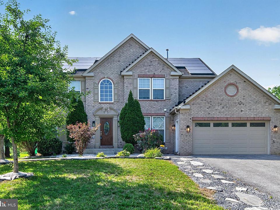 1st image of 5304 Derby Manor Ln