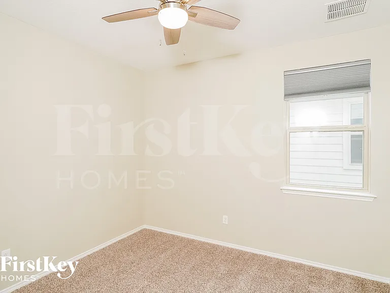 7531 Harvest Bay — Photo 11